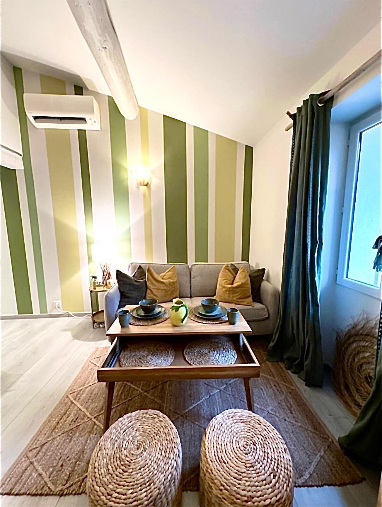 Cozy Studio Le Cedre, Port De Saint Tropez Экстерьер фото