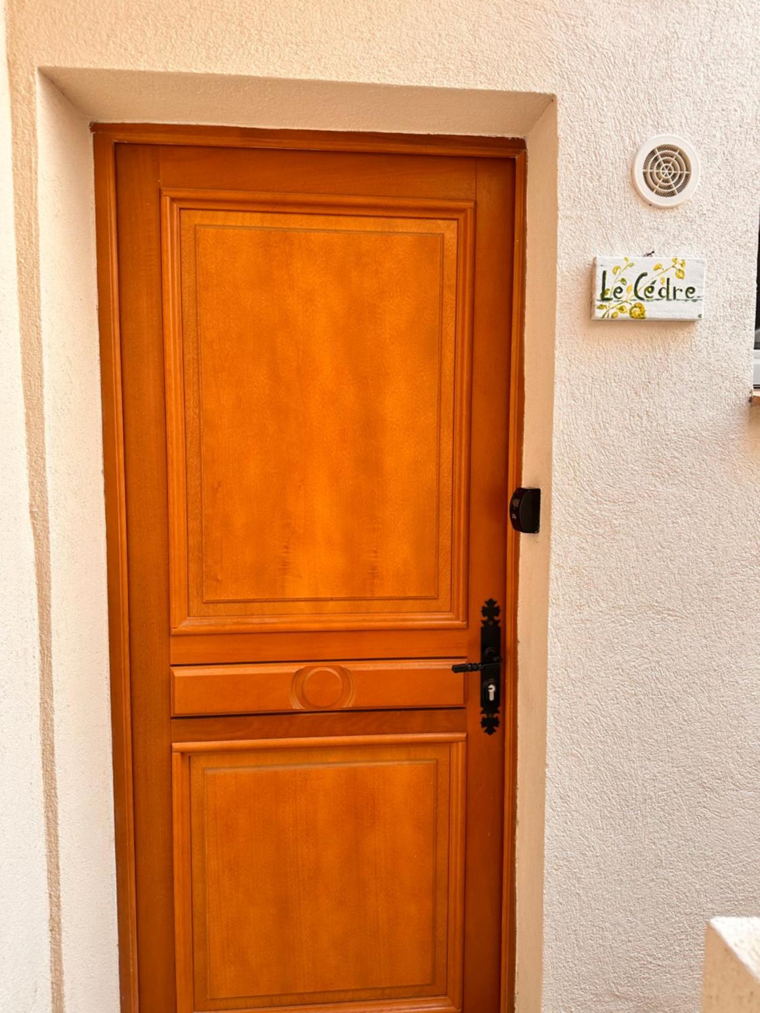 Cozy Studio Le Cedre, Port De Saint Tropez Экстерьер фото